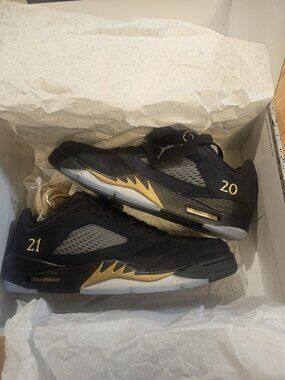 Air Jordan 5 Retro Low WF DJ1094 001 Sneakers Shoes Mens Size 9.5 Black Gold